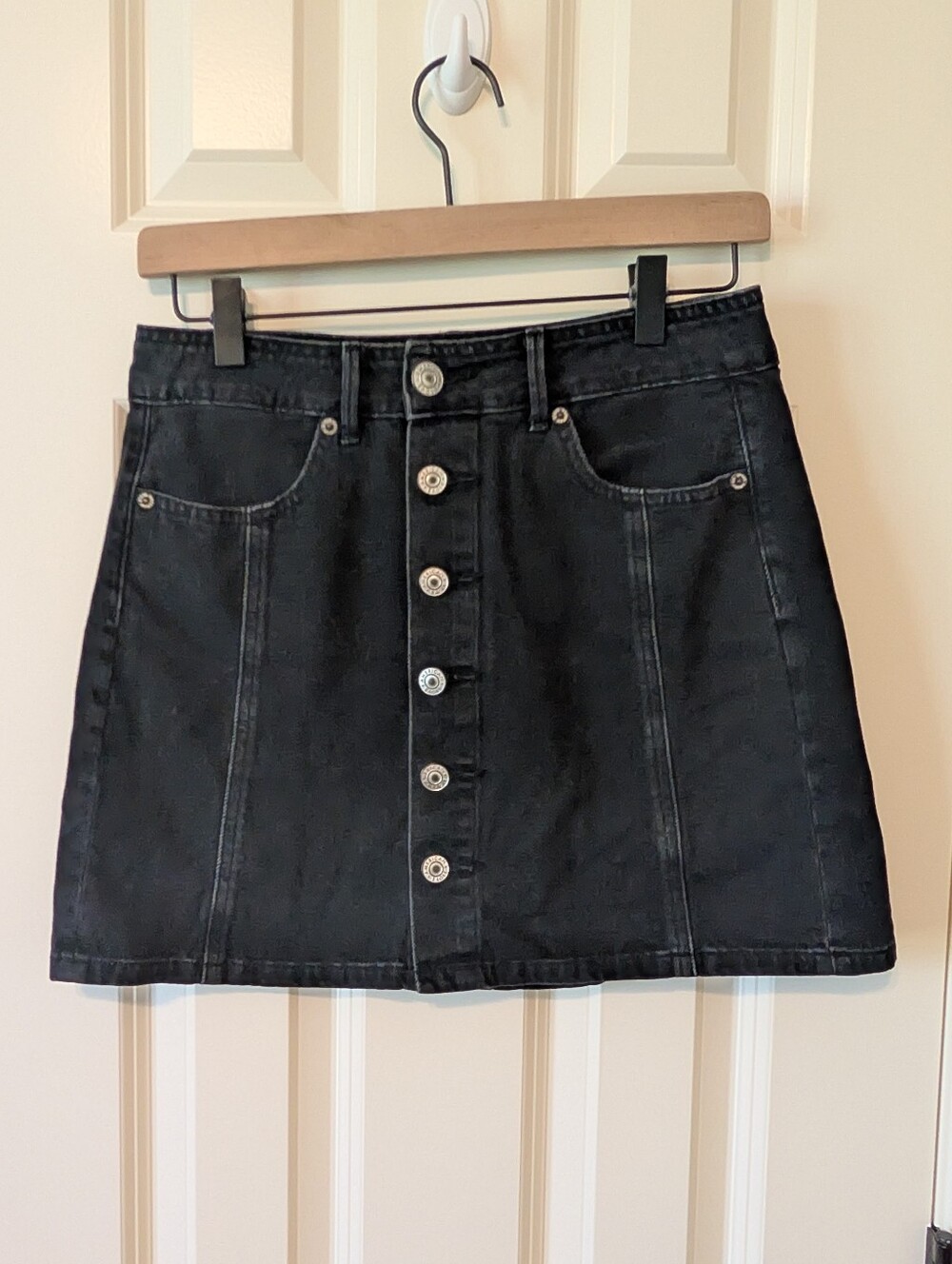 American Eagle Black Denim Button Front A-Line Mini Skirt Size 2